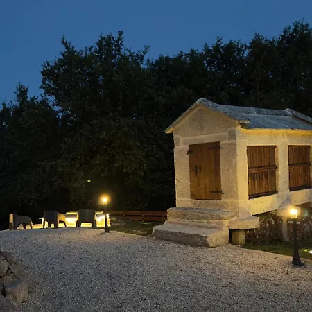 בית נופש Casa Camu Covelo (Pontevedra)