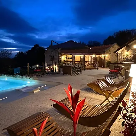 Casa Camu * Covelo (Pontevedra)